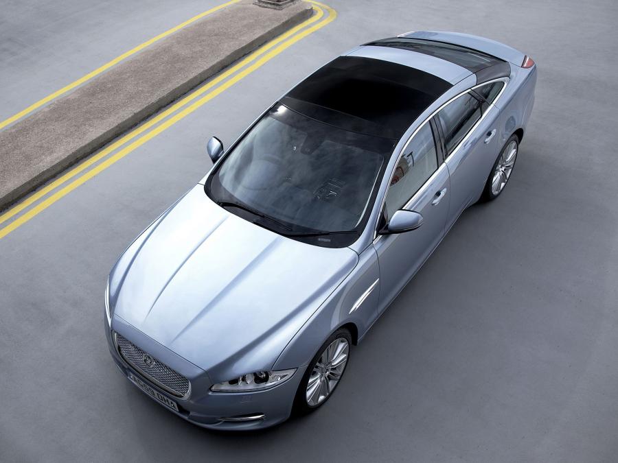  Jaguar XJ 2009 года  (UK) (фото 19 из 30)